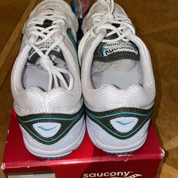 Saucony Women's White and Blue Running Shoes - Picture 9 of 11